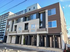 ブリアン・アイの外観画像
