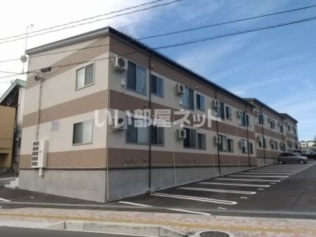 ルミエールE棟の外観画像
