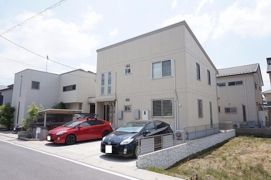 クライン シュロースの外観画像