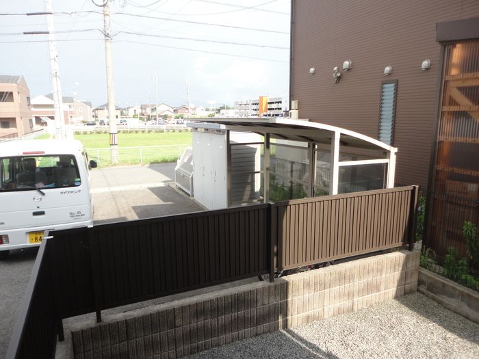 近くに施設あり