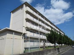 ビレッジハウス上野服部第二1号棟の外観画像