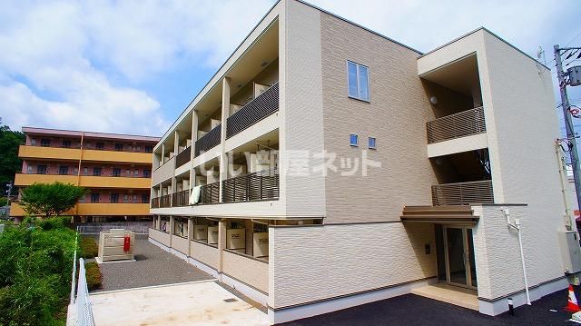 都留文科大学前駅より徒歩9分 築10年10ヶ月 3階建の賃貸物件