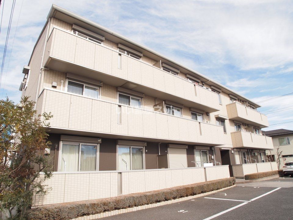 ヒルズ中央の外観画像