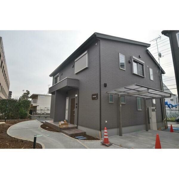 AYA-EASTの外観画像