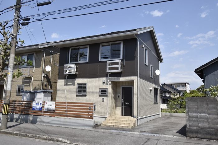 プレミアコート大泉本町 B棟の外観画像