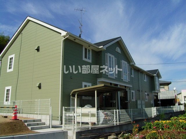 NEW CRESTALL門前の外観画像
