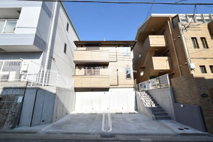 神戸中島通 萬利Residenceの外観画像