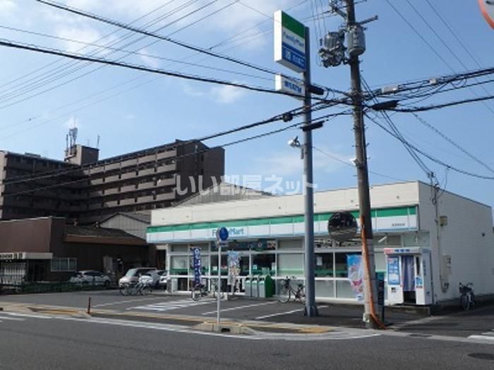 近くに施設あり