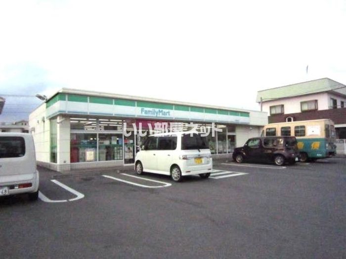 近くに施設あり
