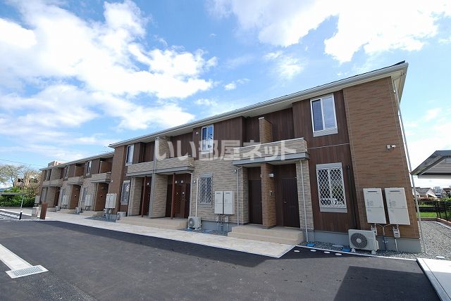  築5年5ヶ月 2階建の賃貸物件