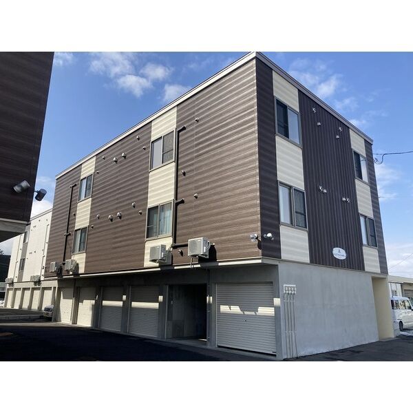 アプリーラ中央町Aの外観画像