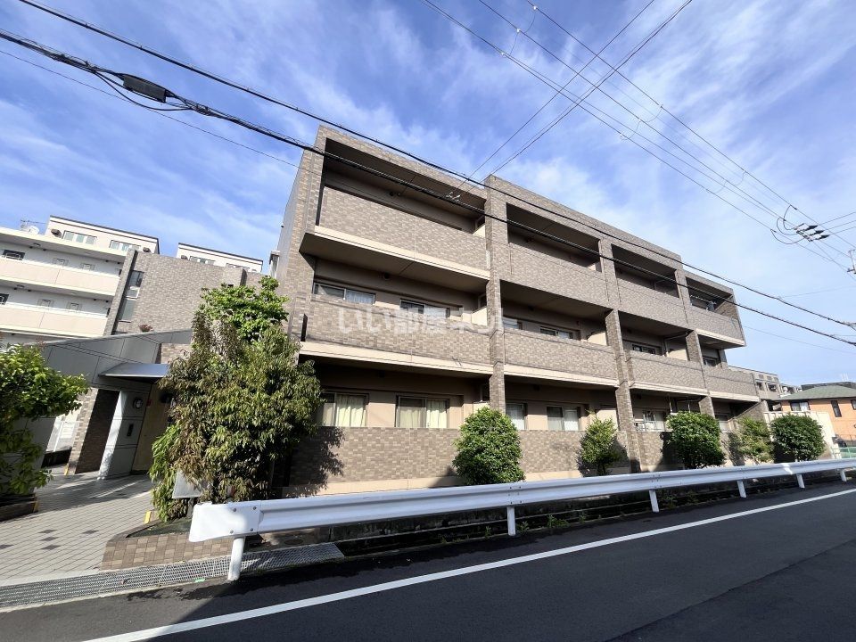 グランドシャリオの外観画像