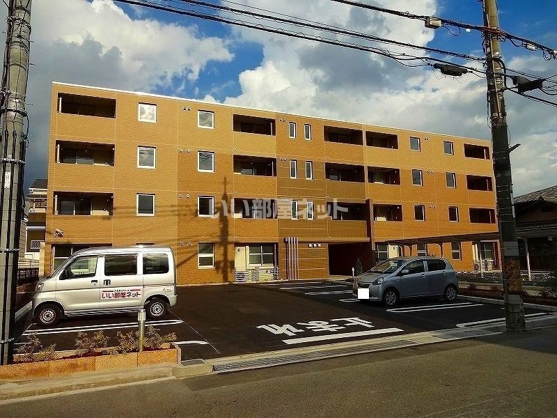 フィオーレ FITの外観画像