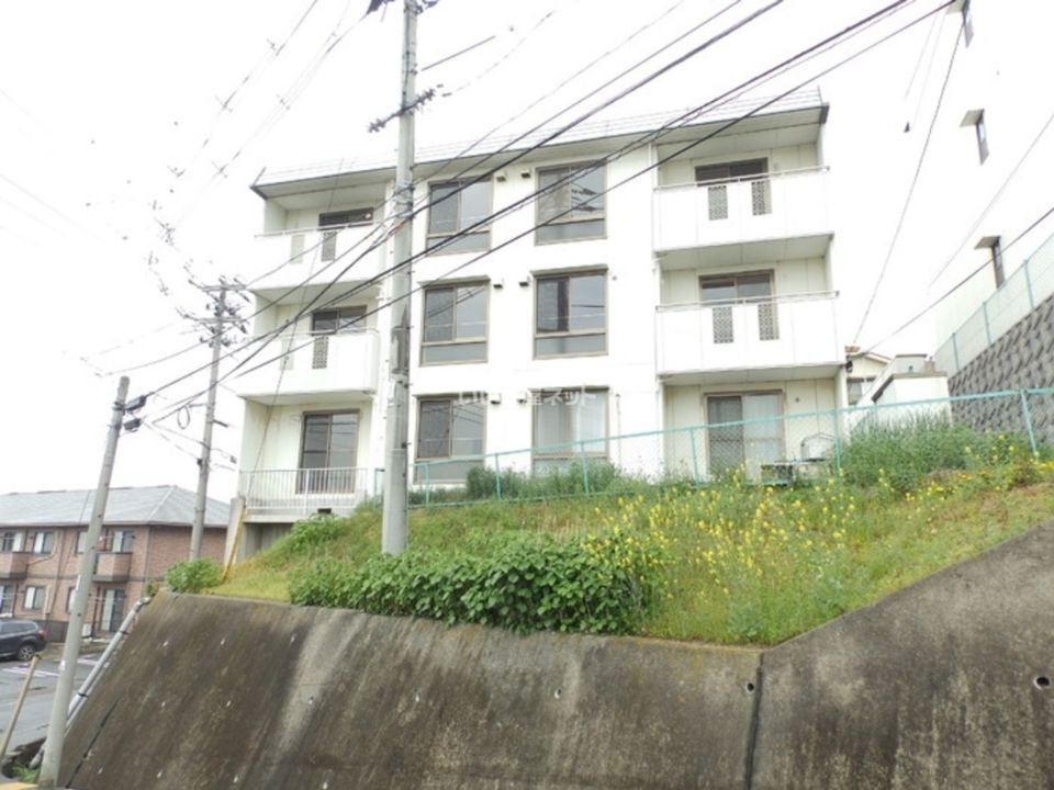 ホワイトヒルズ山陽 B棟の外観画像