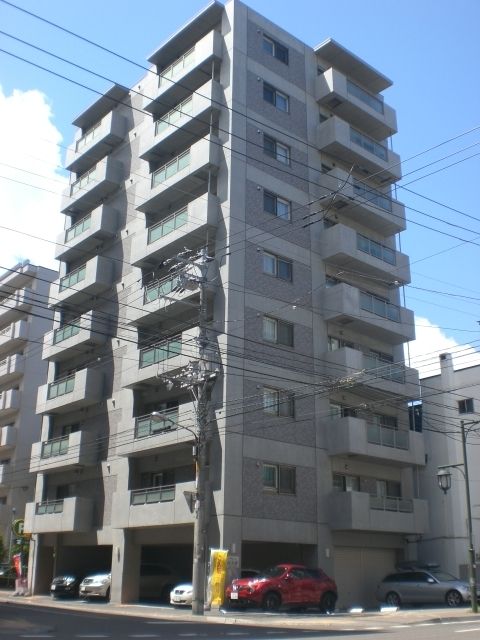 アヴェニュ近美前の外観画像