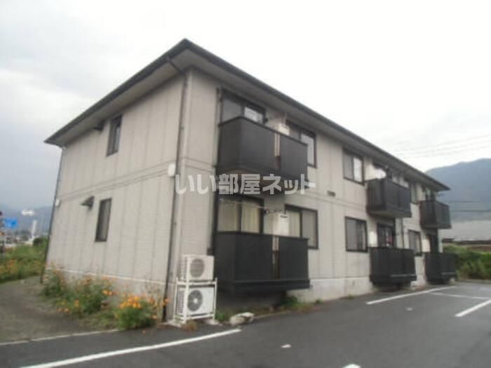 塩山駅より徒歩12分 築25年11ヶ月 2階建の賃貸物件