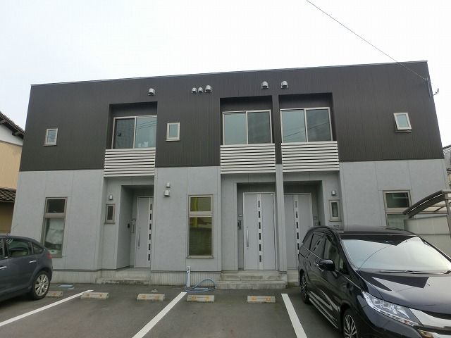 メゾネットライフ呉羽の外観画像