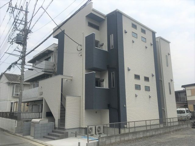 CB川越カローレの外観画像