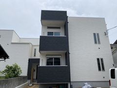 GRANDTIC 西阿知（グランティック ニシアチ）の外観画像