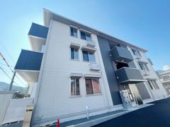 STELLA TAKASAGOの外観画像