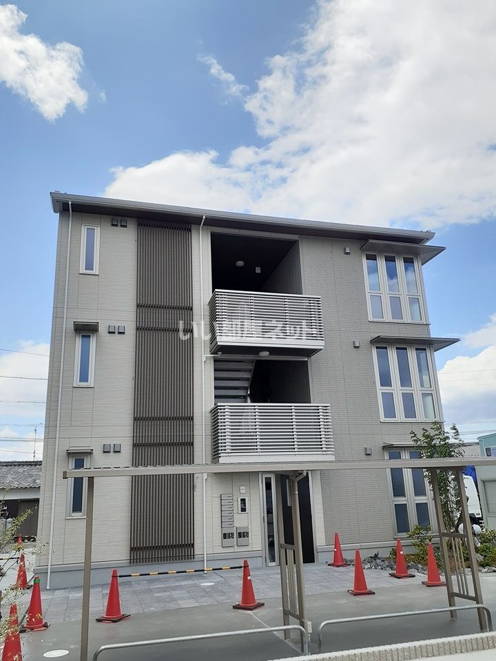 エルフォルク WESTの外観画像