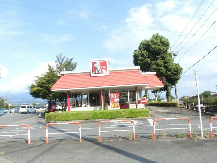近くに施設あり