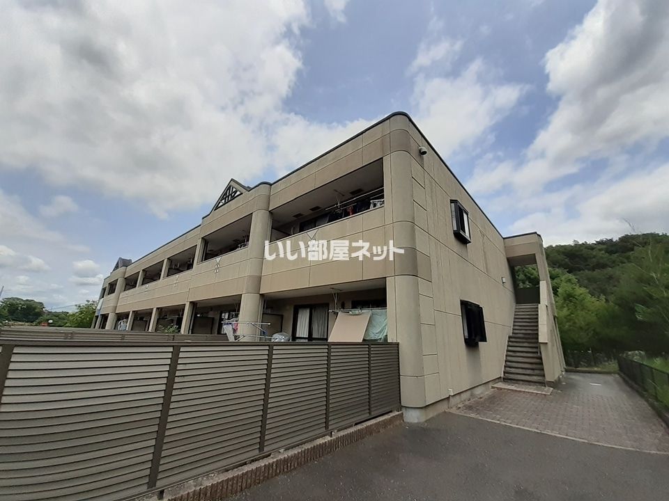 スカイ・ビラの外観画像