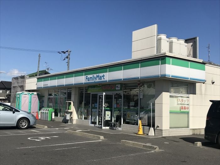 近くに施設あり