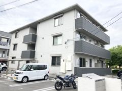 プラティアテトラの外観画像