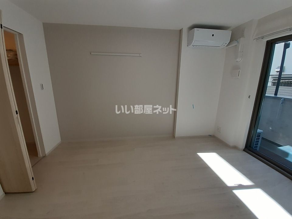 ベッドルーム