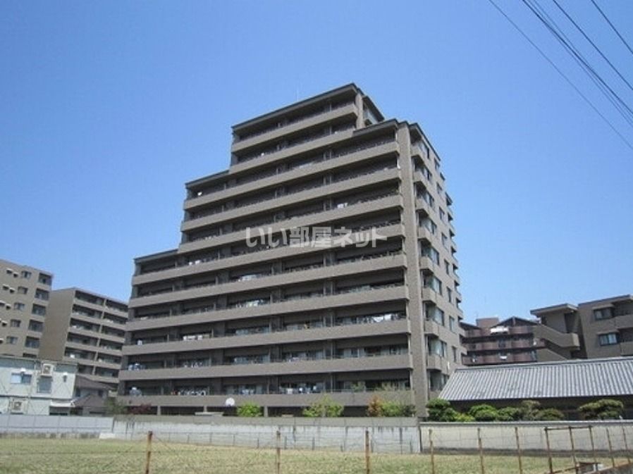 ロイヤルガーデン桜町二丁目の外観画像