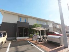 ShinyVilla道上の外観画像