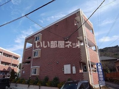 ヨーロピアンシャレー清水万石 壱番館の外観画像