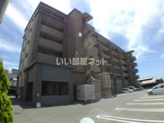 ヒルズ天神の外観画像