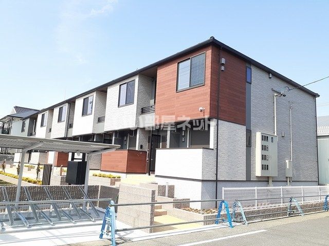 シャンポール砂田の外観画像