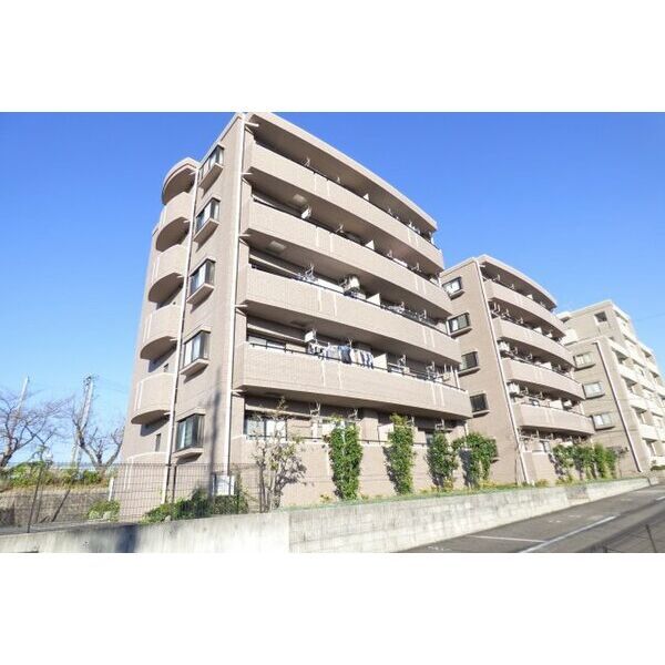 クレジュール東山の外観画像