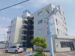 サーパス福島の外観画像