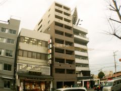 アソシアグロッツォ平尾駅前の外観画像