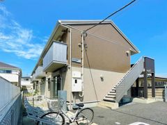 メゾーネ三郷中央の外観画像