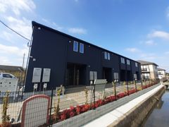 アイビーシャルムコートの外観画像