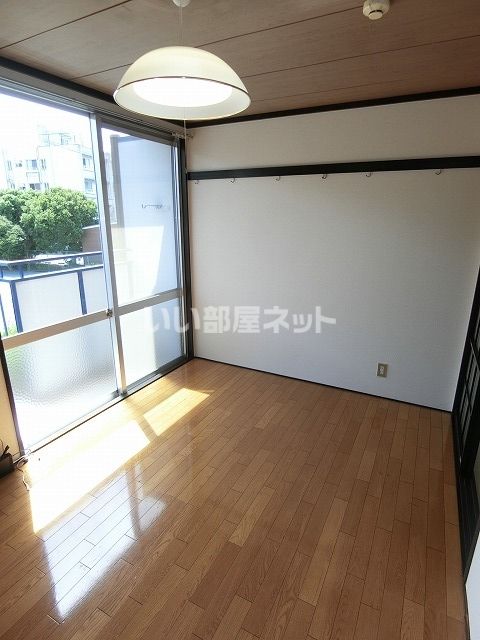 洋室