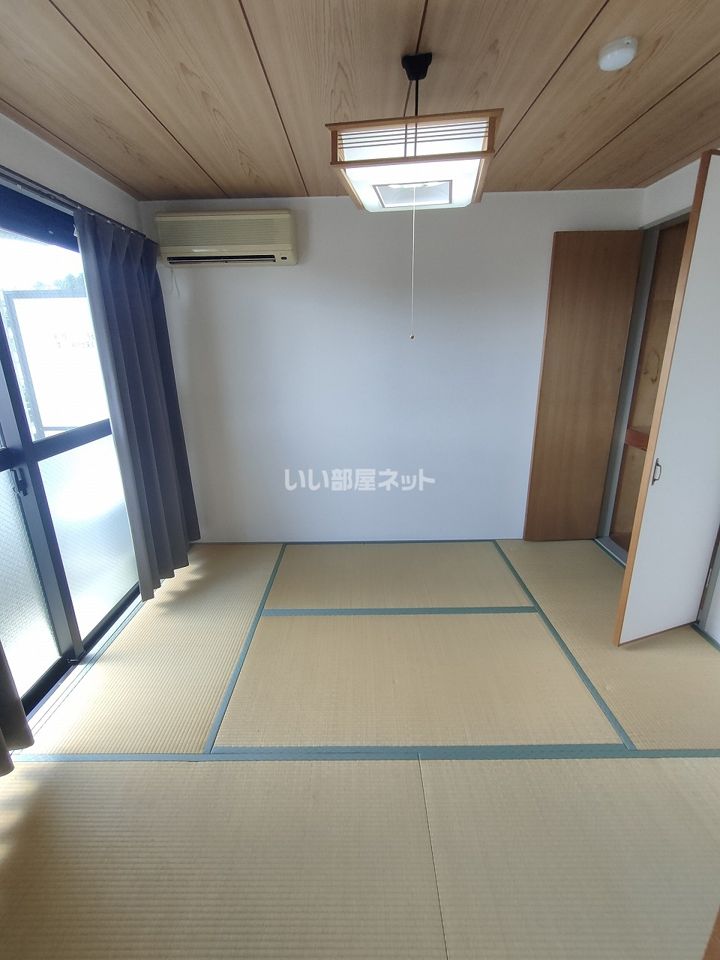 ベッドルーム