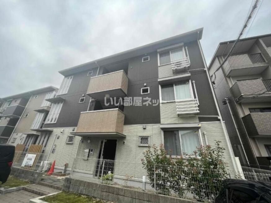 ハロウェル D棟の外観画像