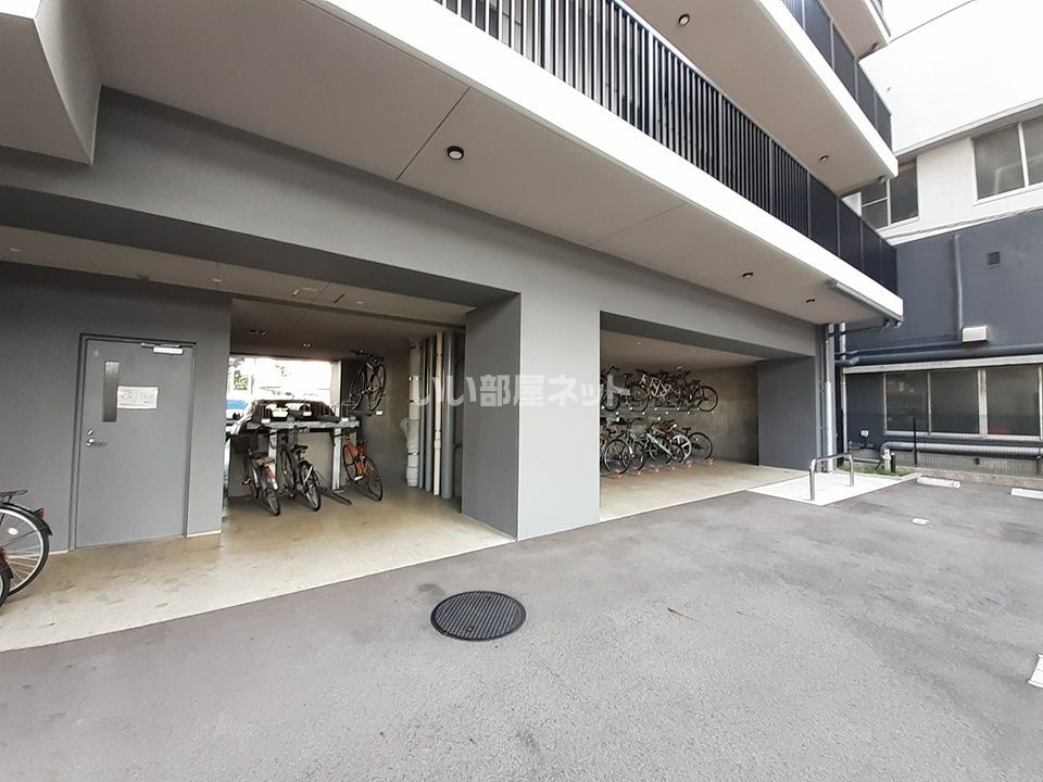 近くに施設あり