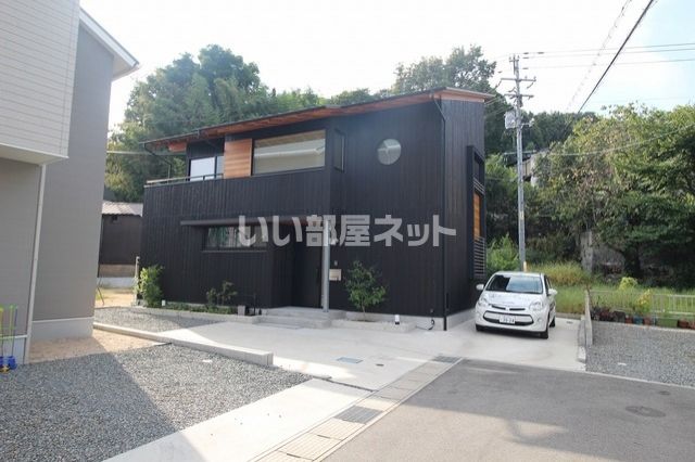 高須町 i 貸家の外観画像