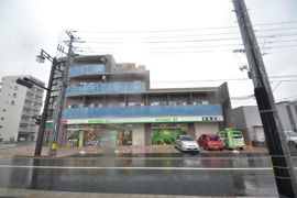 クリスタルビルの外観画像