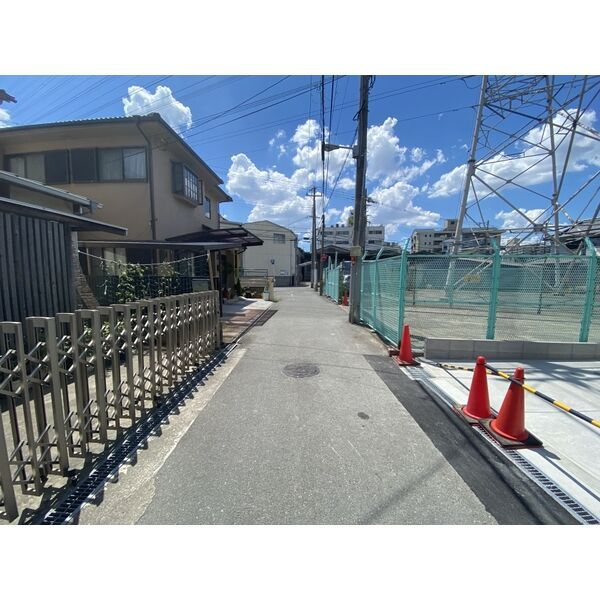 近くに施設あり