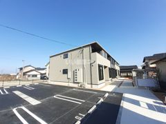 ラフィーネロジュマンⅢの外観画像