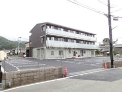 ホームインプラスの外観画像