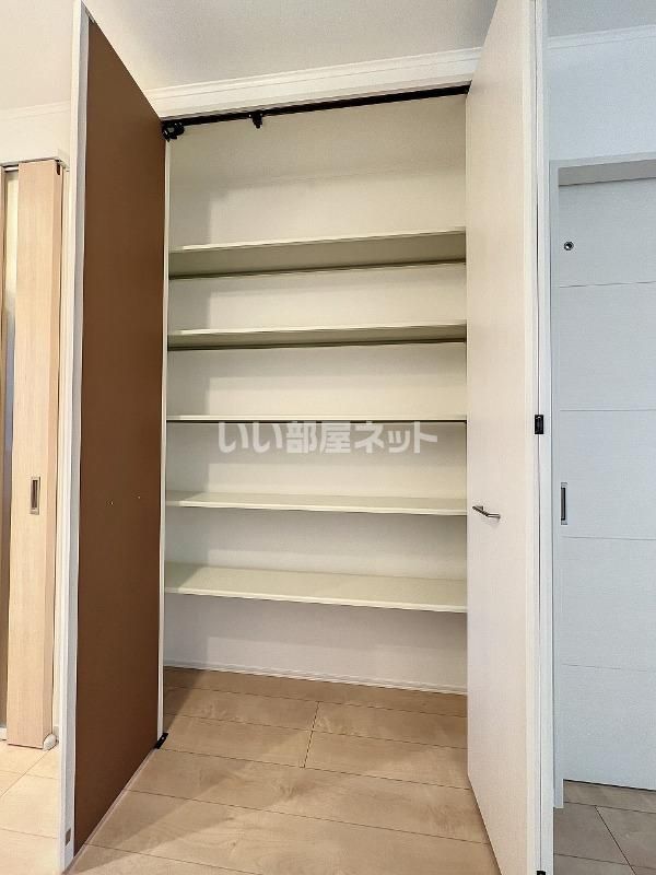 収納